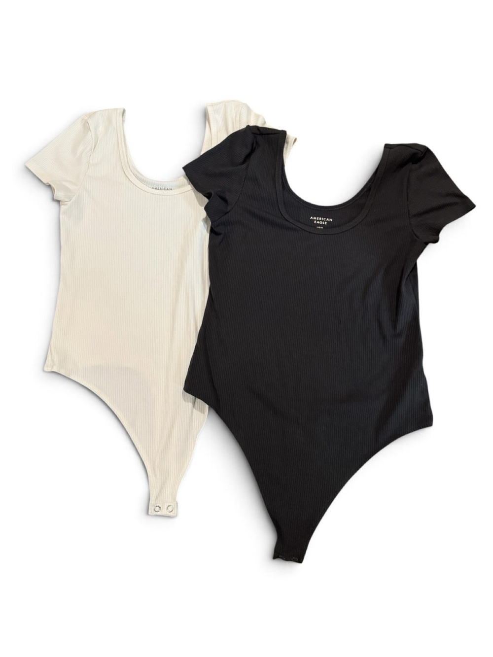 🩶🤎2 NWOT AE Women’s Gray Cream Ribbed Short Sleeve Minimalist Fall Bodysuits